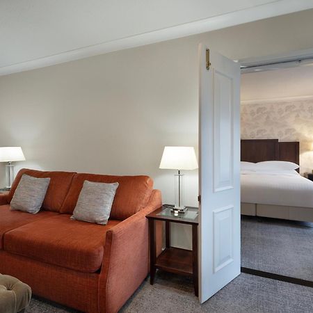 Delta Hotels By Marriott Tudor Park Country Club Μέιντστοουν Εξωτερικό φωτογραφία