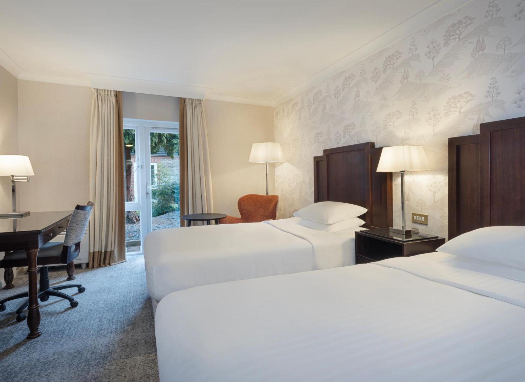 Delta Hotels By Marriott Tudor Park Country Club Μέιντστοουν Εξωτερικό φωτογραφία