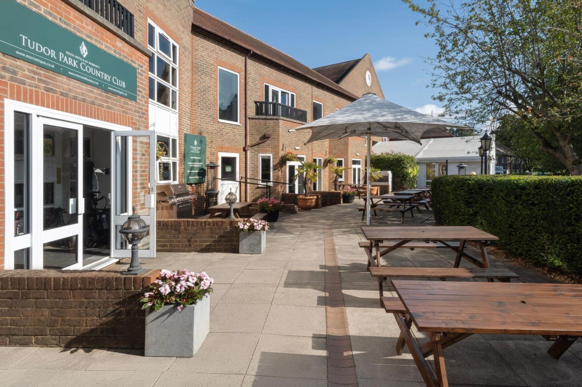 Delta Hotels By Marriott Tudor Park Country Club Μέιντστοουν Εξωτερικό φωτογραφία