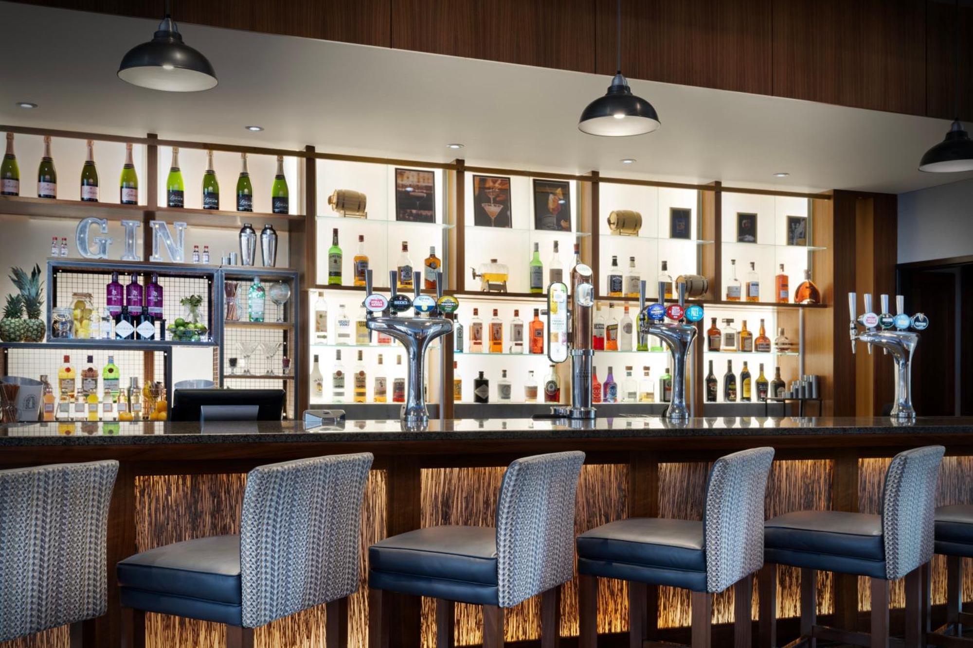 Delta Hotels By Marriott Tudor Park Country Club Μέιντστοουν Εξωτερικό φωτογραφία