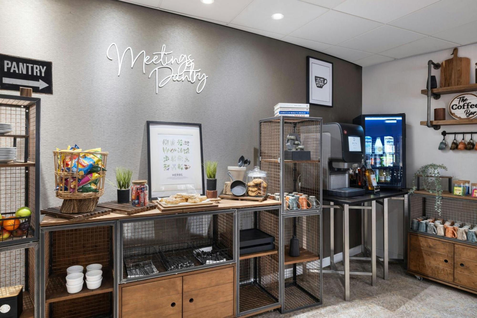Delta Hotels By Marriott Tudor Park Country Club Μέιντστοουν Εξωτερικό φωτογραφία